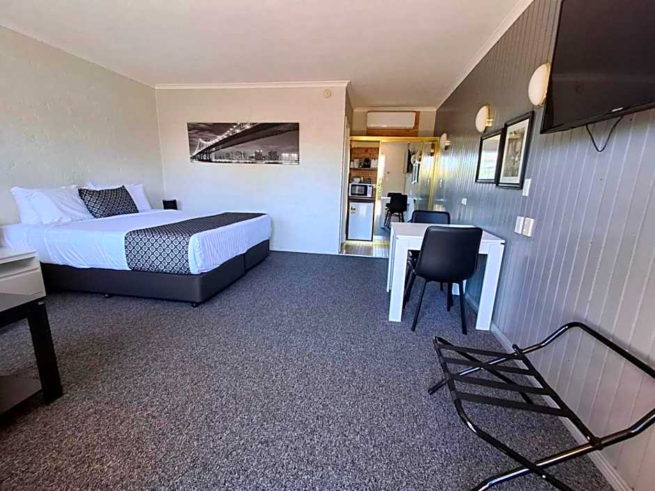 Blue Diamond Motor Inn