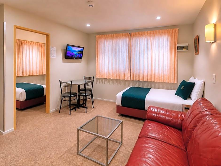 Bealey Avenue Motel
