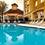 La Quinta Inn & Suites by Wyndham Atlanta Ballpark/Galleria