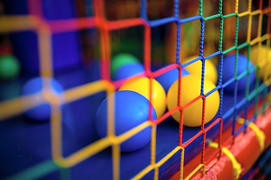 OW Inter Piast Kalbornia - z własną plażą z kąpieliskiem i przystanią