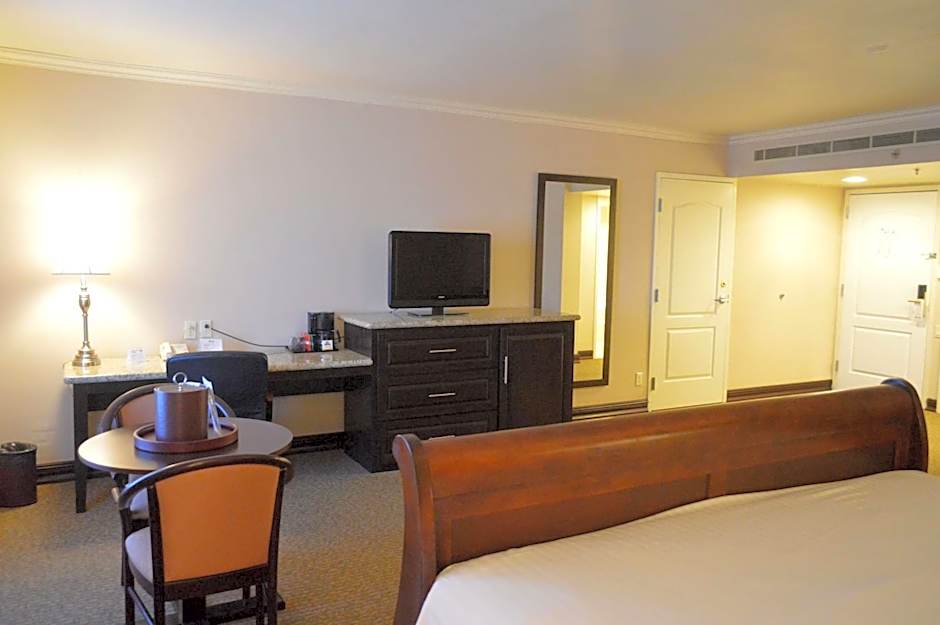 Best Western Plus Nuevo Laredo Inn & Suites