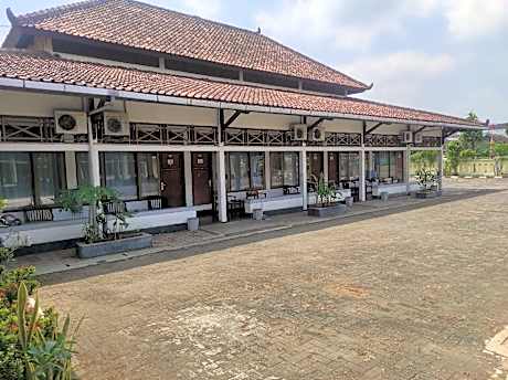 Capital O 93024 Hotel Ganesha