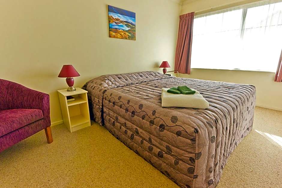 Arrow Motel Apartments