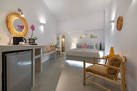 Junior Suite with Hot Tub (2 Adults)