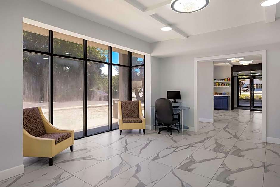 Suburban Studios Hinesville - Fort Stewart Area