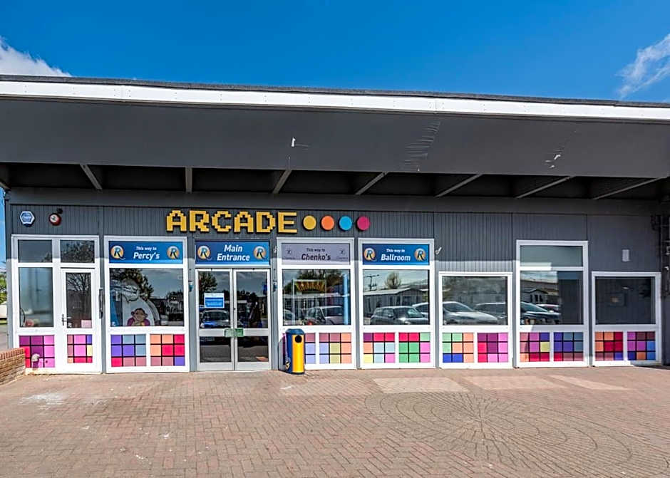 Riverside Caravan Holiday Park