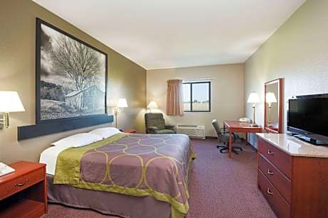 King Room with Bathtub and Grab Bars - Mobility Access/Non-Smoking