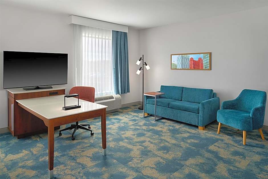 Hampton Inn & Suites Detroit/Troy