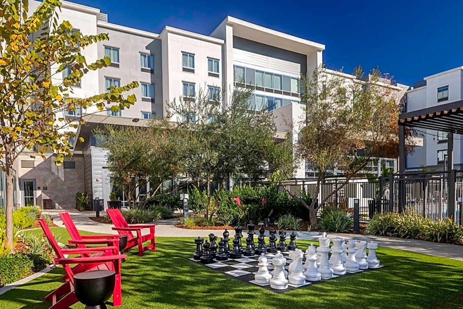 Homewood Suites By Hilton Long Beach Airport