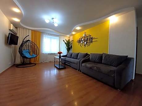 N195 Три большие кровати в Звёздный оазис Mr.HOUSE