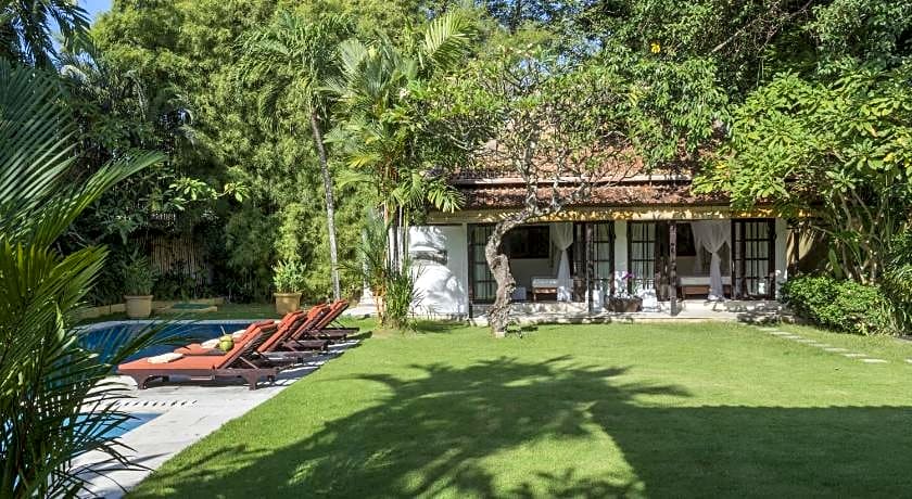 Villa Eight