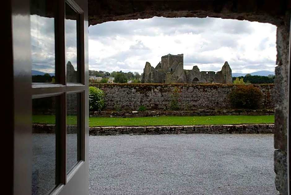 O'Briens Cashel Lodge