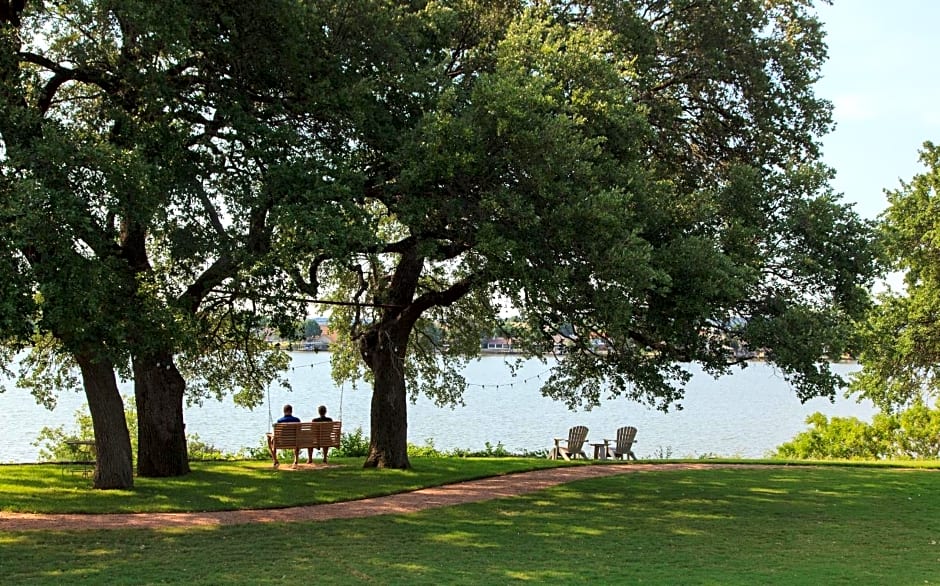 Inn on Lake Granbury