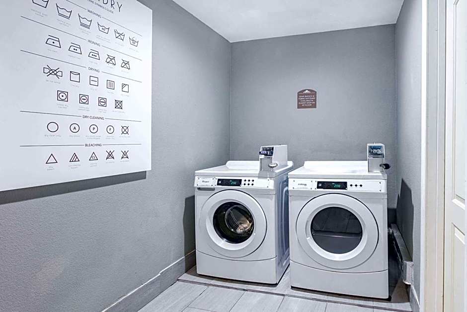 Microtel Inn and Suites by Wyndham Austin Airport