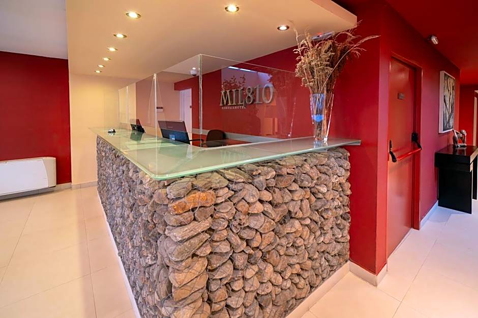 MIL810 Ushuaia Hotel
