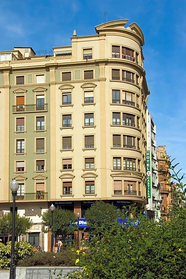 Hotel Castilla — 32 fotoğraftan 1. fotoğraf