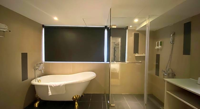 Click Hotel - Taipei Main station branch