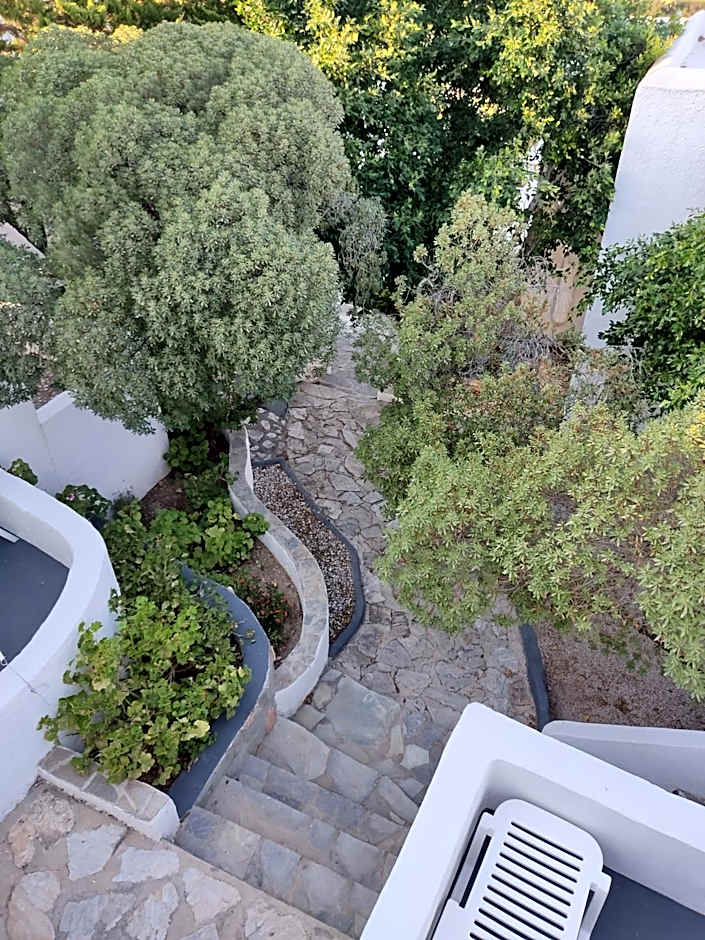 Porto Sikinos Hotel