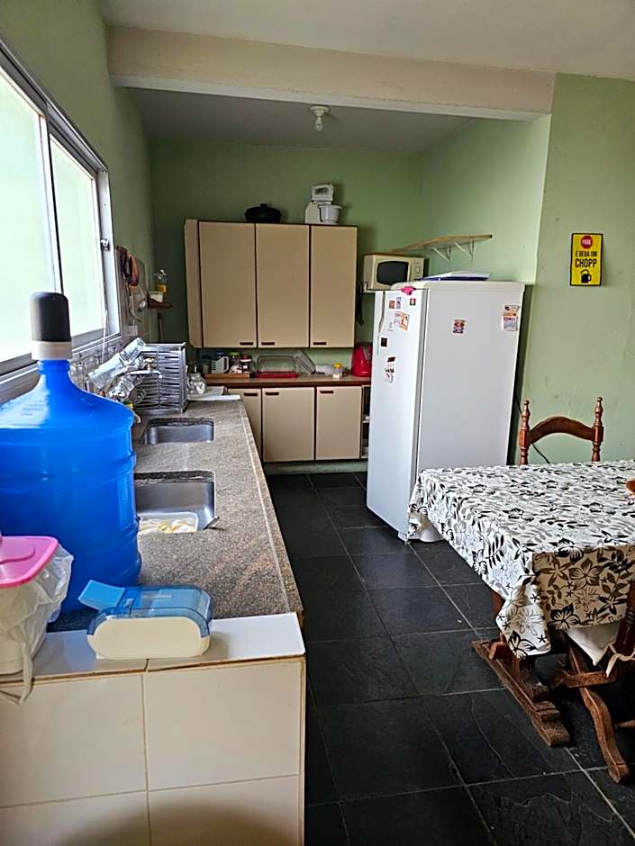 Hostel Yellow House MG