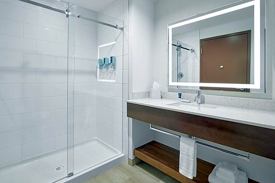 Four Points by Sheraton Sherwood Park