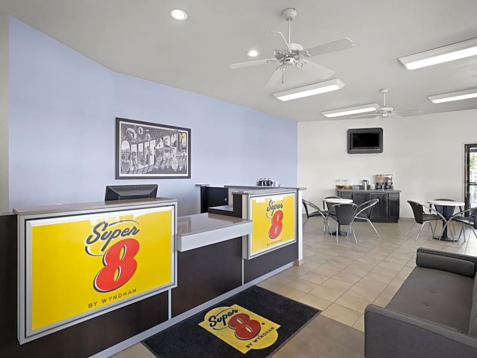 Super 8 by Wyndham Dunnigan