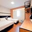 Ibis Curitiba Shopping