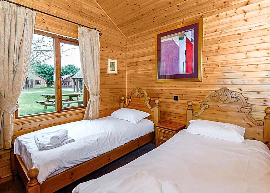 Tilford Woods Lodge Retreat