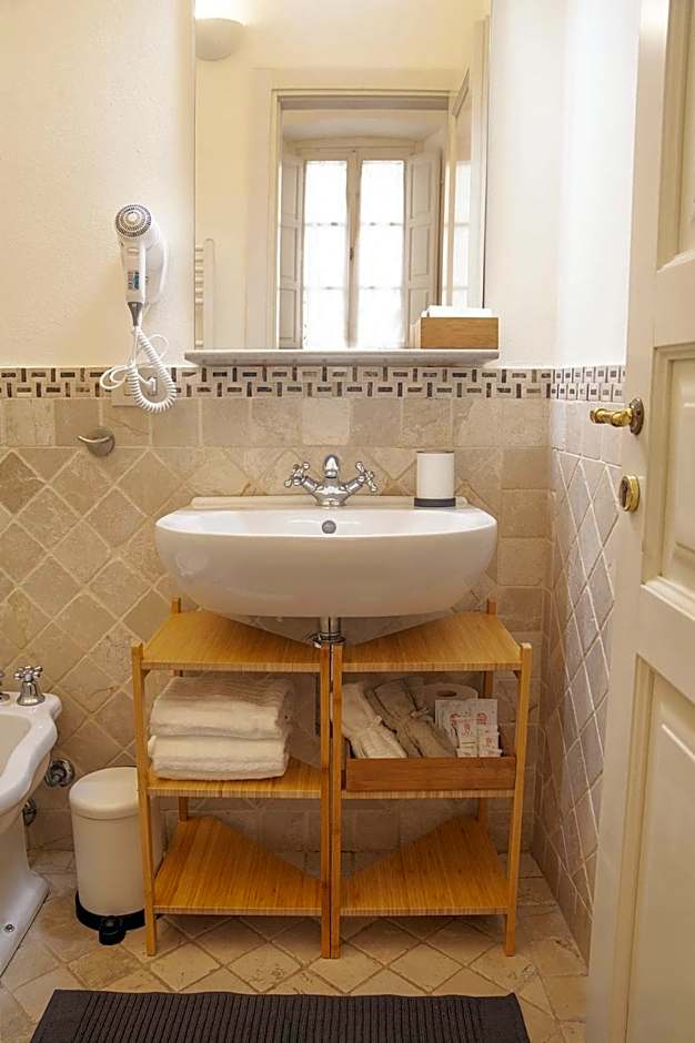 La Corte di Lisa - self check in