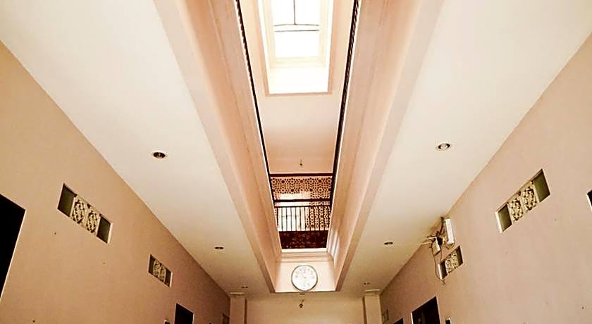 Audah Syariah Residence Mitra RedDoorz