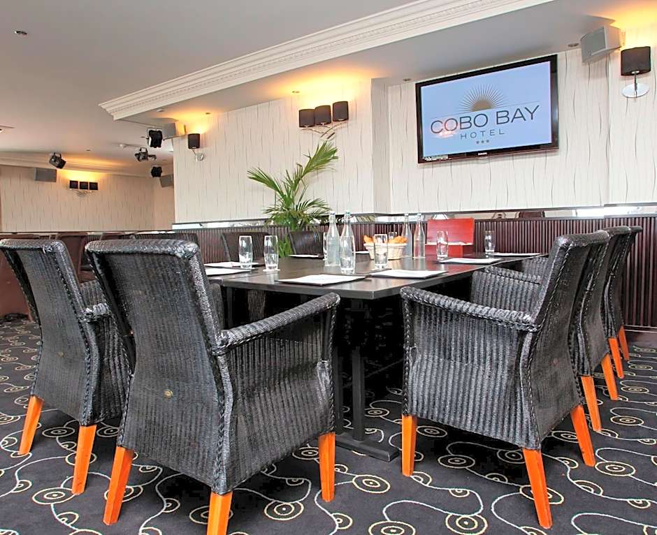 Cobo Bay Hotel