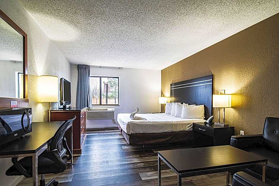 Econo Lodge Cleveland Southeast - Kent