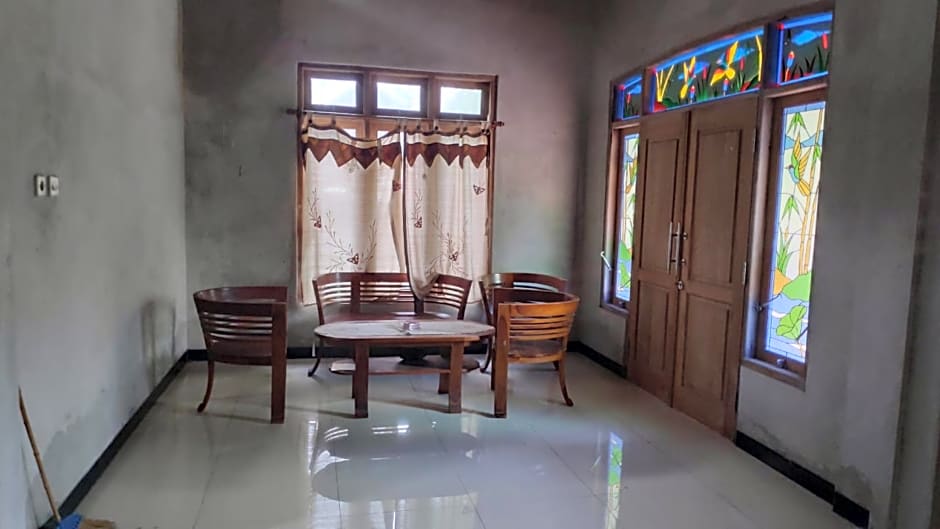 Homestay Joglo Sudiatmojo