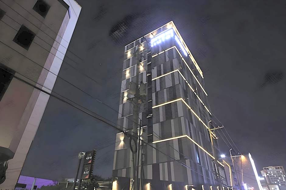 Hotel Zam 101