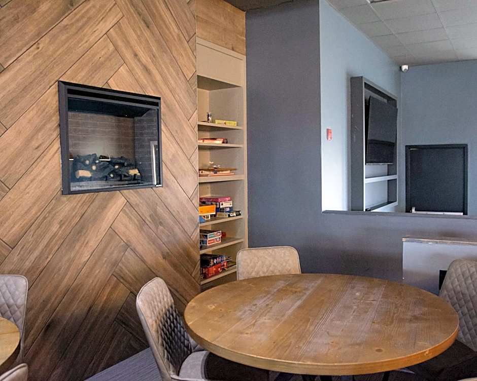 Travelodge by Wyndham Roberval