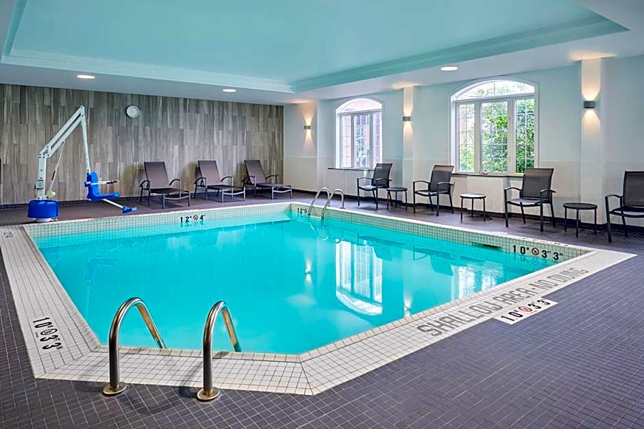 Fairfield Inn & Suites by Marriott Ottawa Kanata