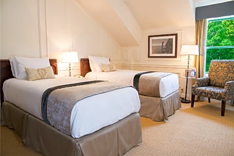 Standard Room with Two Twin Beds