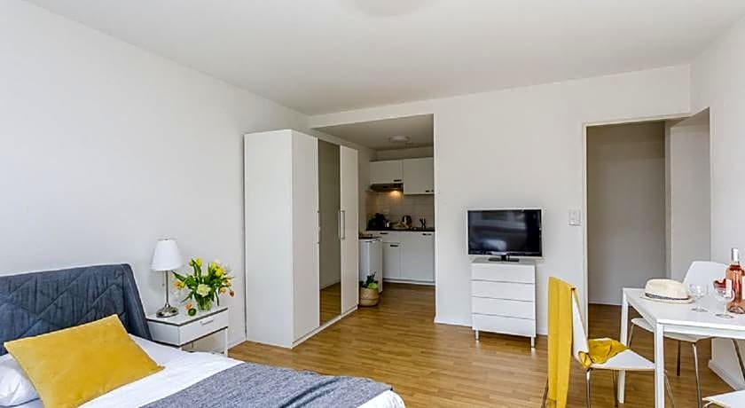 rent a home Delsbergerallee - contactless self check-in