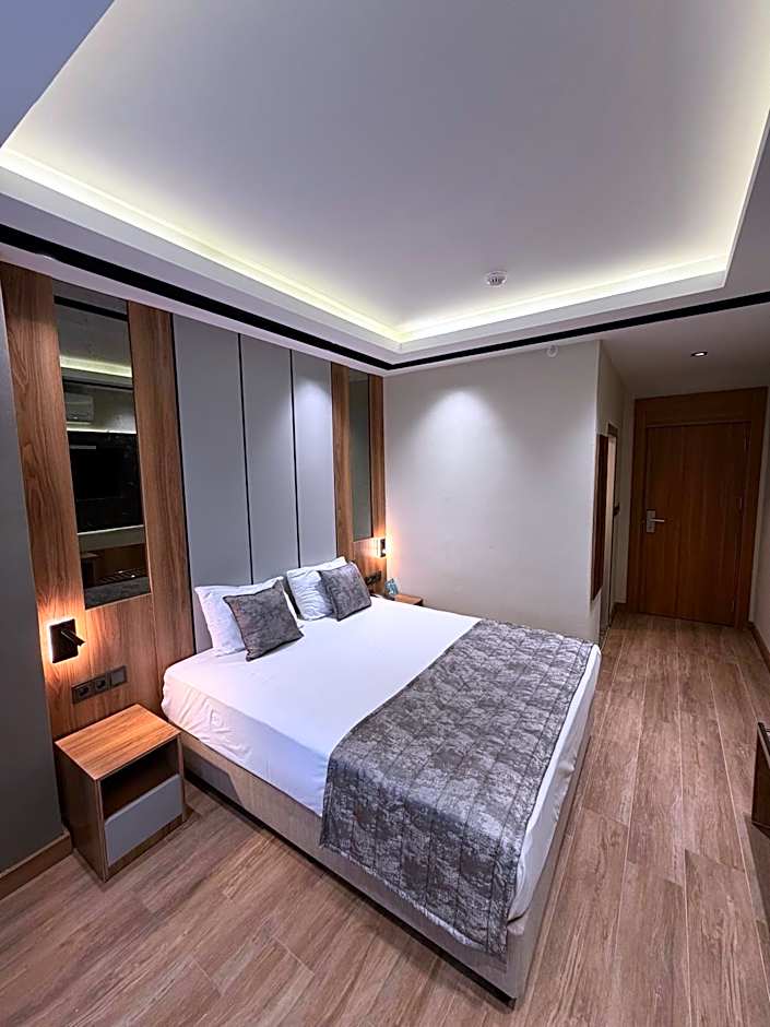 Nil Hotel