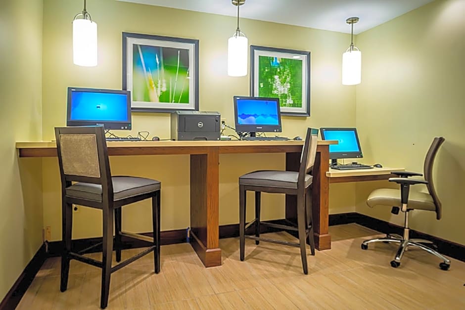 Staybridge Suites Dearborn Mi By IHG