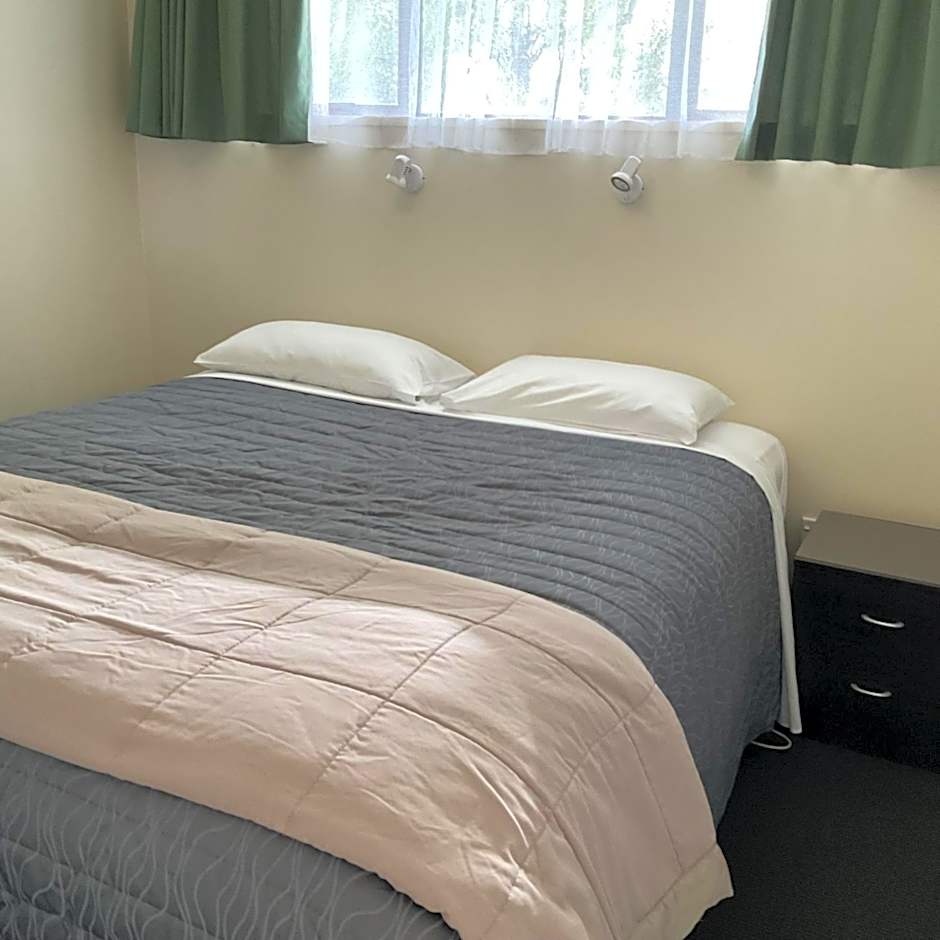 Alexandra Garden Court Motel