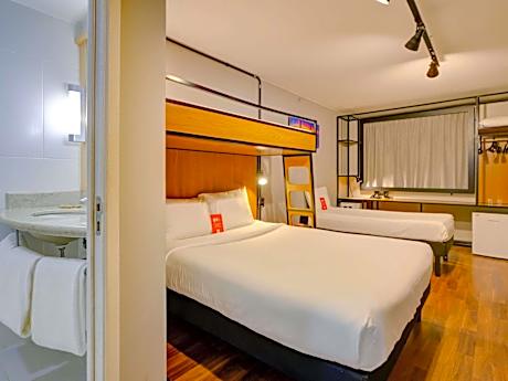 Standard Quadruple Room with Bunk Bed