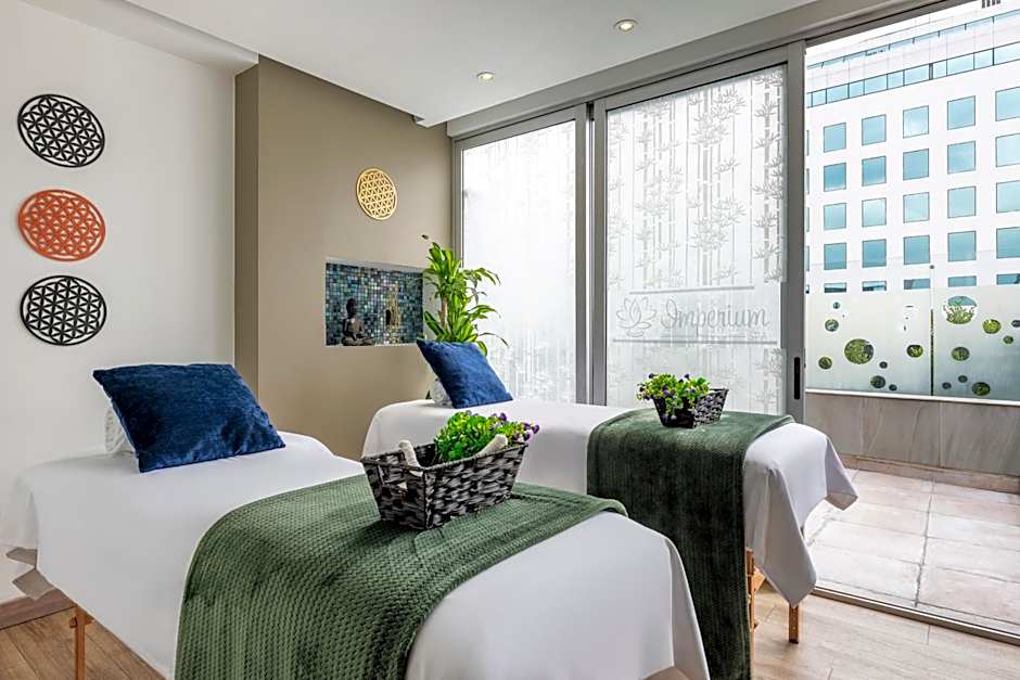 Hotel Bluedoors 100 Luxury Suites by Preferred