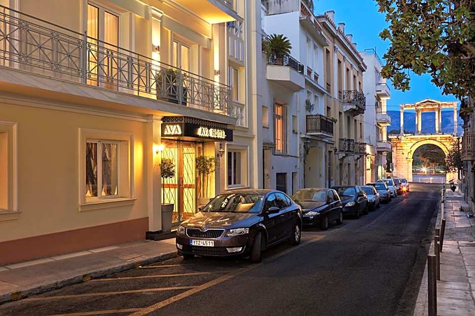 Ava Hotel and Suites