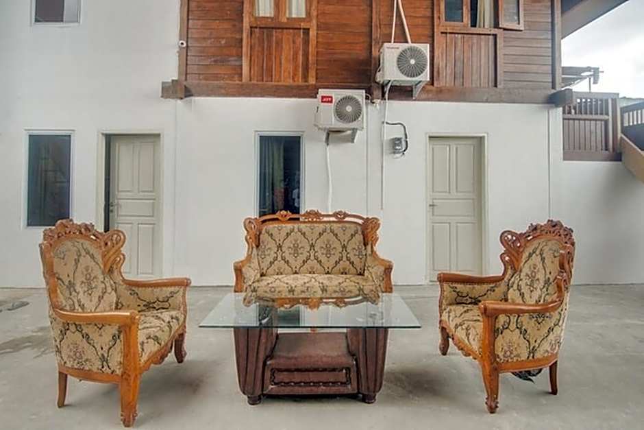 RedDoorz @ Wanea Area Manado