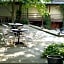 Urban Yard Hotel