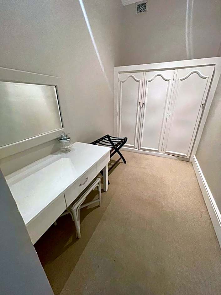 11 WESTCLIFF RENTALS