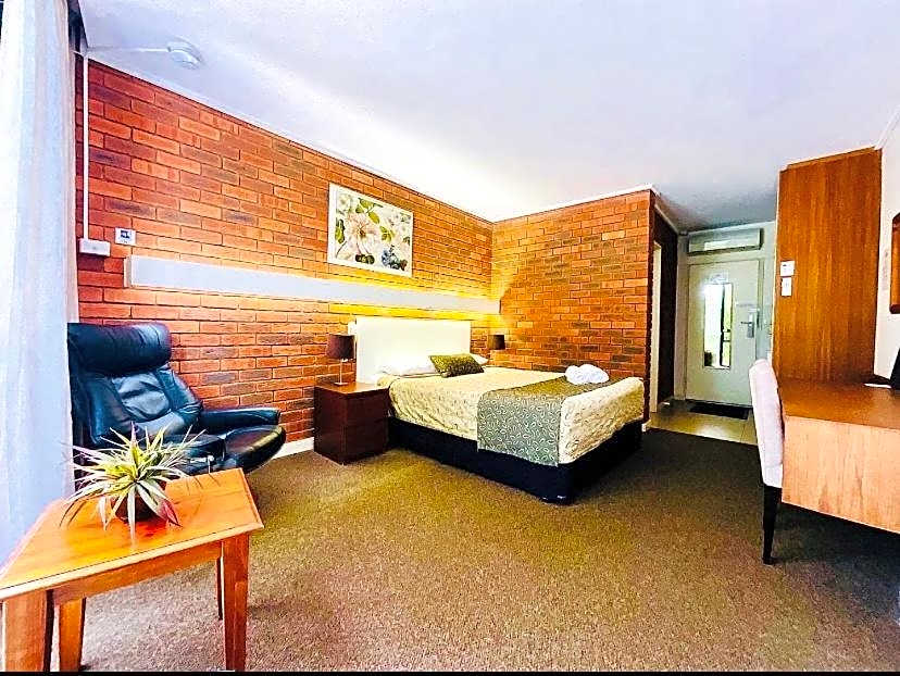 Connells Motel & Serviced Apartments