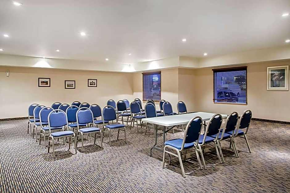 Ramada by Wyndham Prince Albert