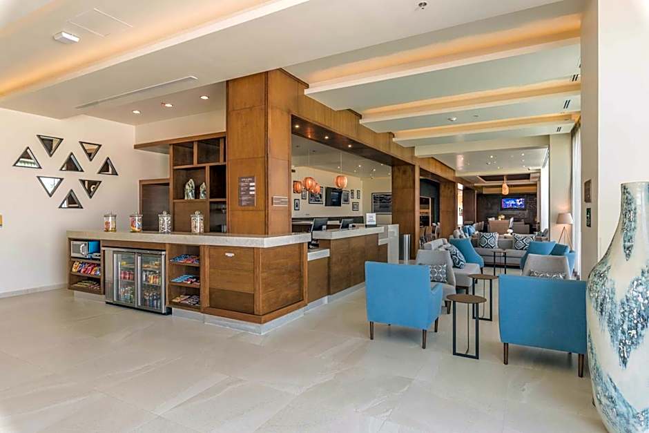 Hampton Inn & Suites by Hilton Salamanca Bajio