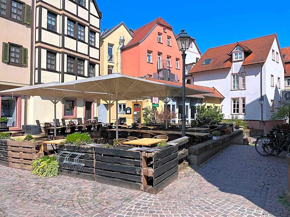 La Flamme Wertheim garni